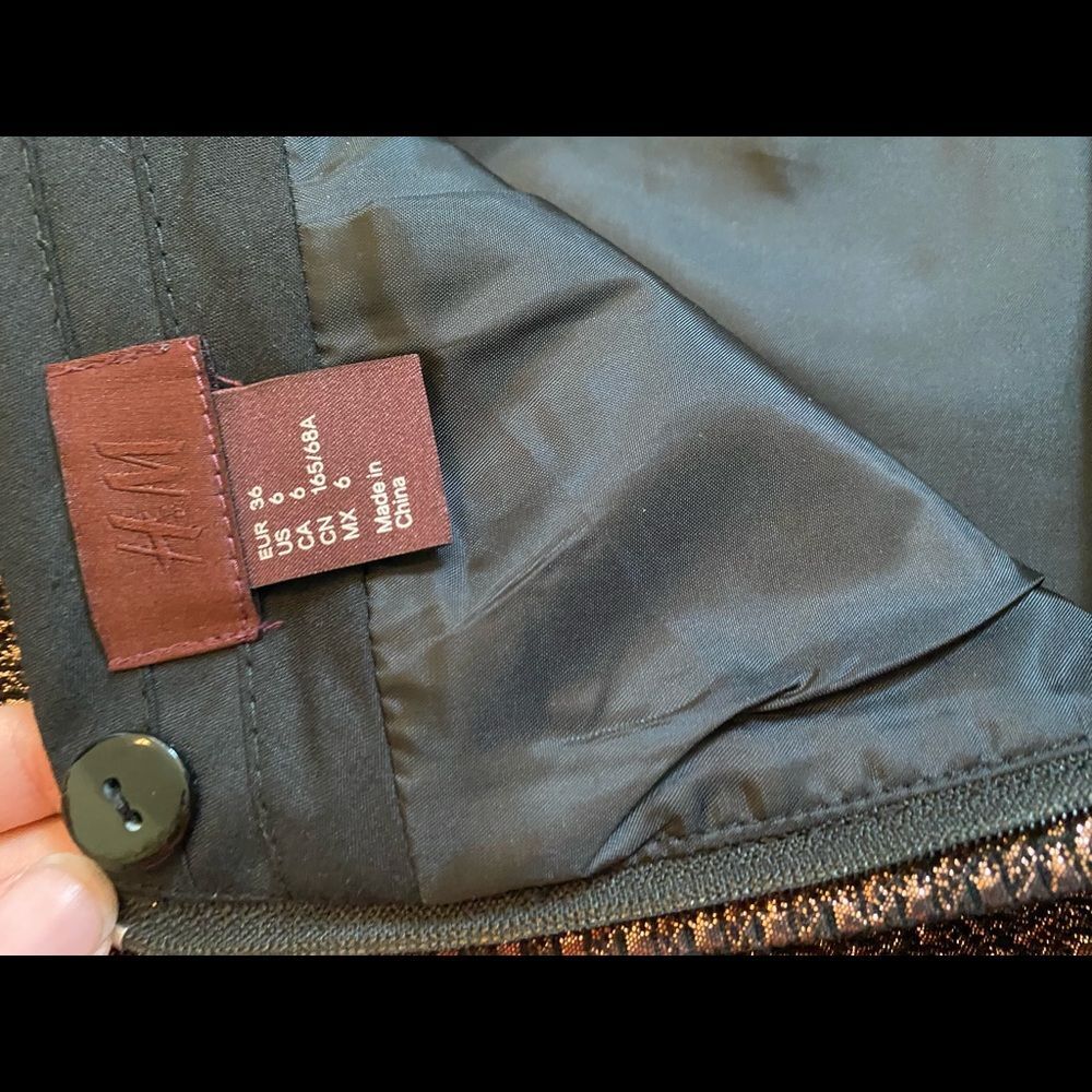 NWOT Bronze H&M Skirt S - Picture 8 of 8